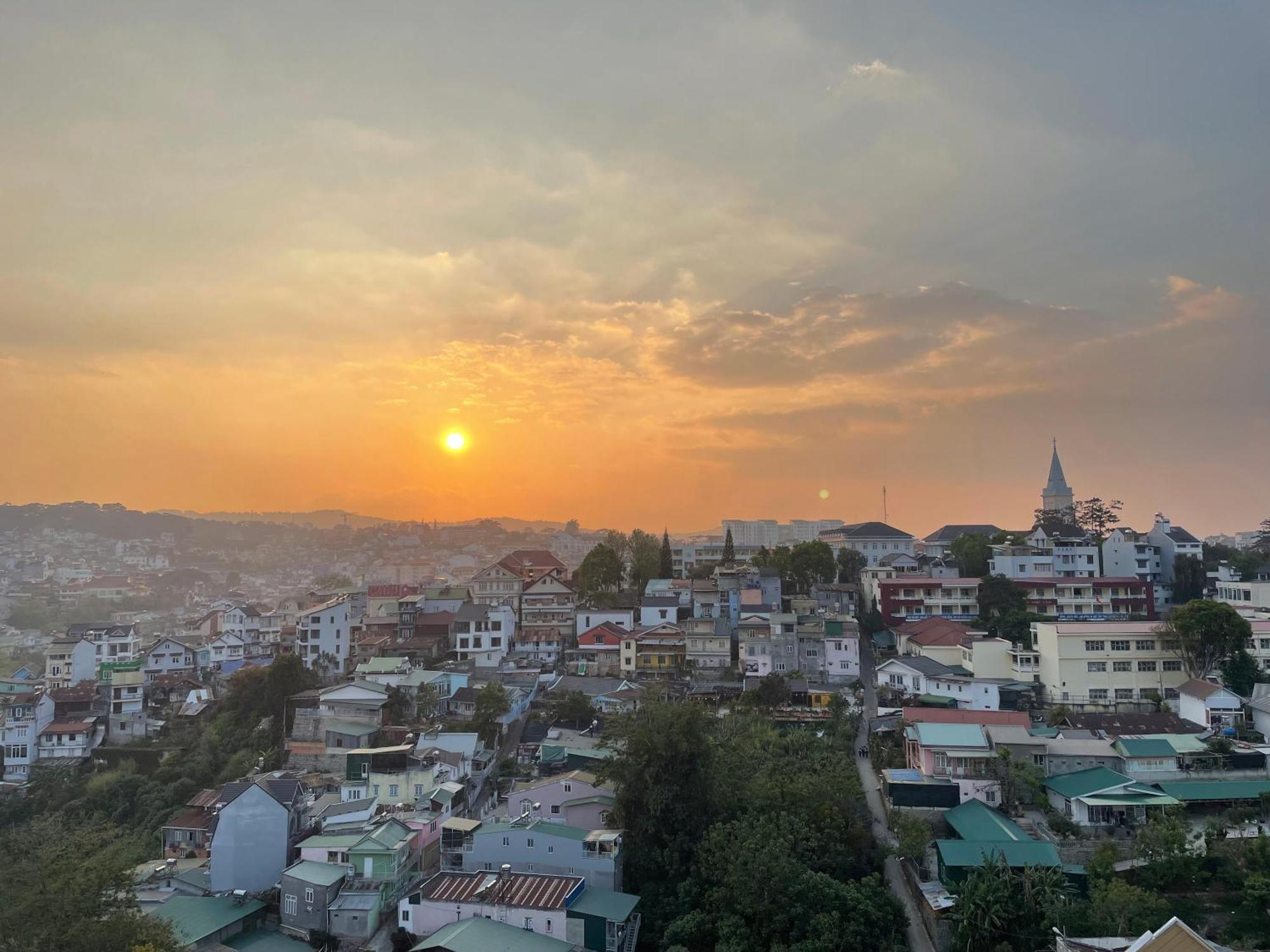 Hung Phong Hotel - Near Dalat Night Market Esterno foto