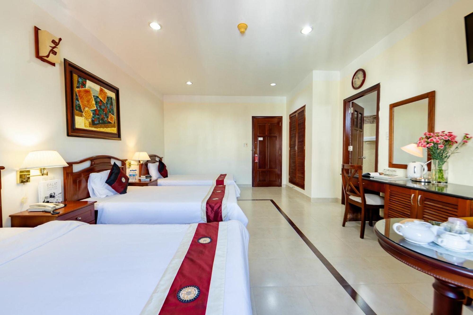 Hung Phong Hotel - Near Dalat Night Market Esterno foto